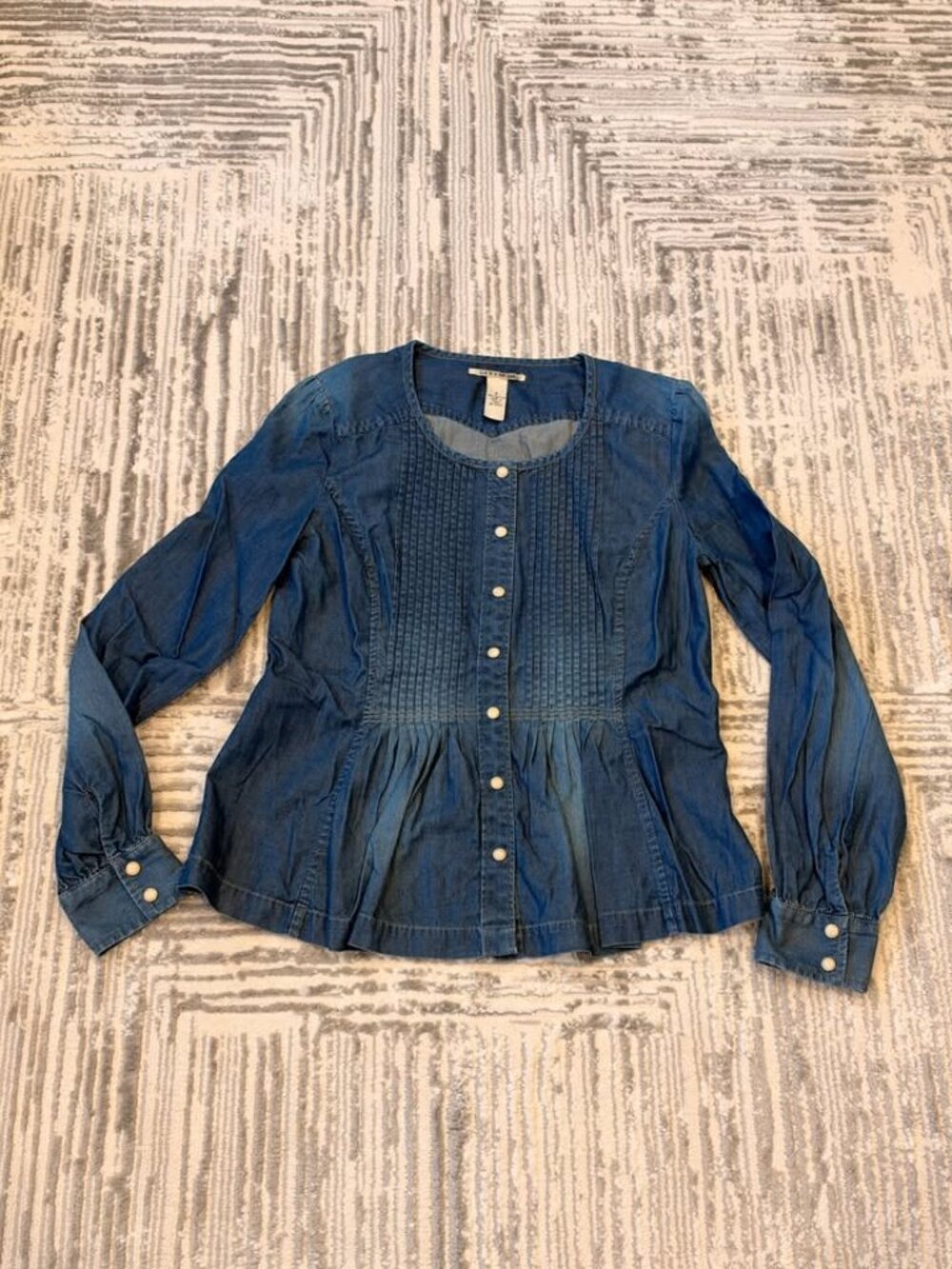 NEW Lucky Brand women's small blue denim button snap top